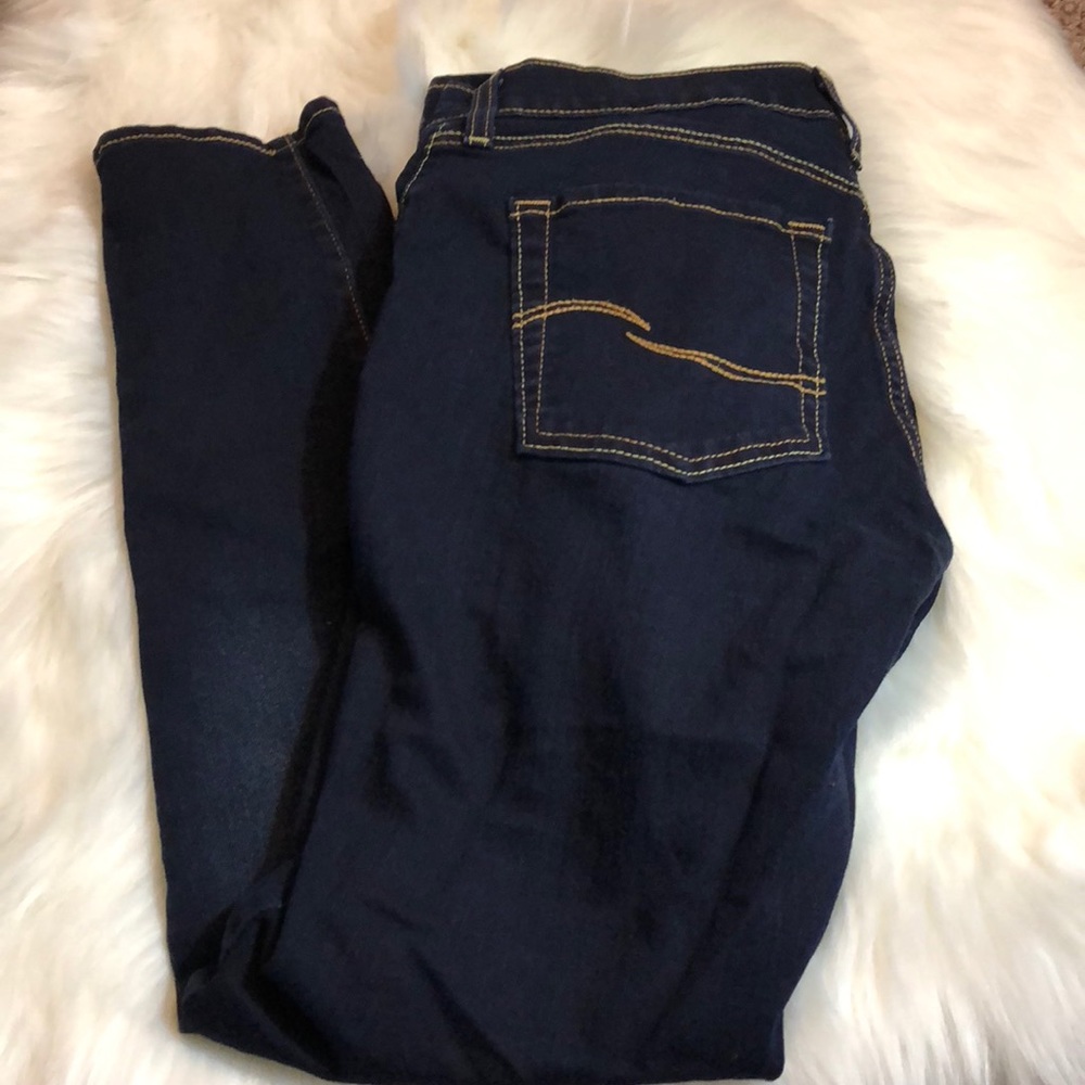 Levi’s curvy skinny jeans